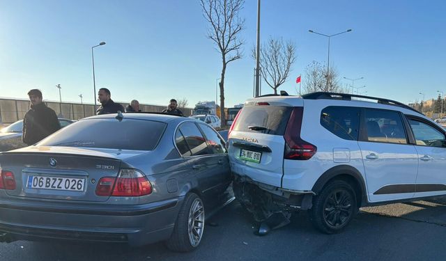 Ankara-İstanbul Yolu’nda zincirleme kaza: Trafik felç oldu!