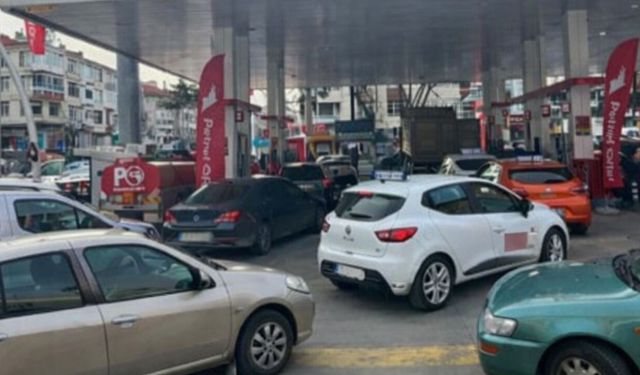 Benzin ve motorine zam: Ankara’da istasyonlar doldu