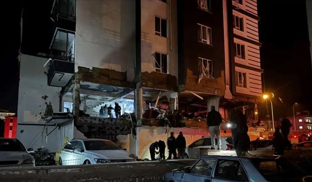 Niğde’de apartmanda patlama! Çok sayıda yaralı var