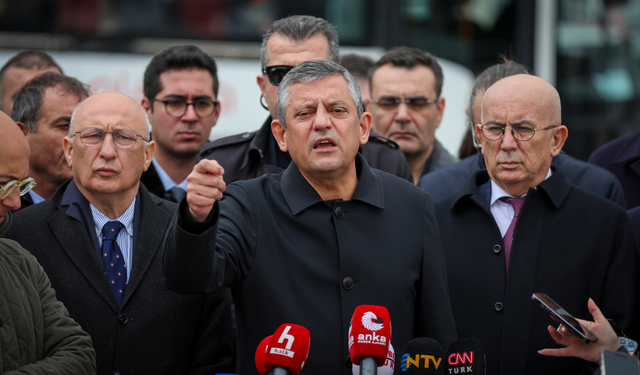 CHP’de tarihi çağrı! Özgür Özel’den Kılıçdaroğlu’na “üyeler karar versin” çıkışı