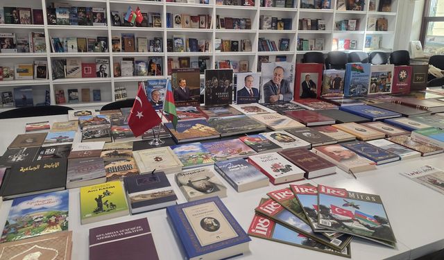 Azerbaycan’dan Türk dünyasına katkı: Yüzlerce eser Türkmen Kültür Derneği'ne bağışlandı