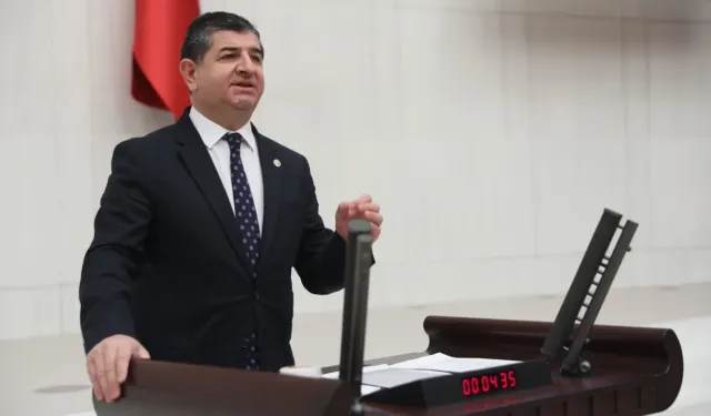 CHP'li Arı’dan Bakan Tekin’e istifa çağrısı: Okulları koruyamıyorsanız o koltukta oturmayın