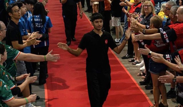 Etimesgutlu küçük Kerem Türkiye şampiyonu oldu: Kaymakam tebrik etti