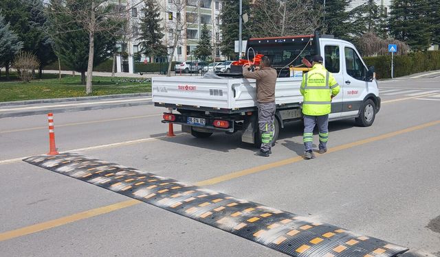 Etimesgut'ta tehlike saçan yola müdahale edildi: Şikayet edilmişti