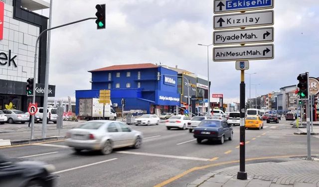 Etimesgut’ta kazaları tetikleyen konteynerler gündemde: Yollara cep alanı geliyor