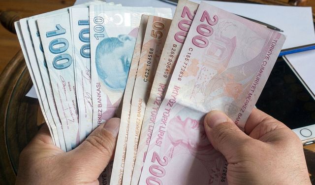 Asgari ücret anketlerde: Her 4 kişiden 3’ü ara zam istiyor