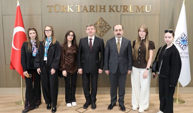 Rusya’dan gelen Türkoloji heyeti Türk Tarih Kurumu’nu ziyaret etti