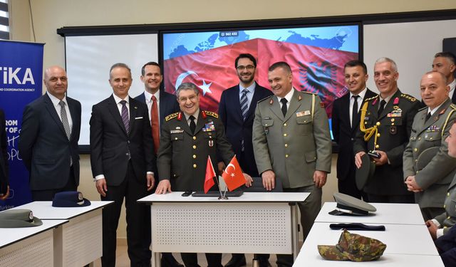 TİKA'dan Arnavutluk Silahlı Kuvvetler Akademisi’nde ikinci dil laboratuvarı