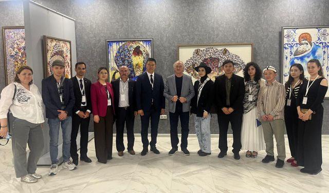 “Tek Ruh, Çok Renk”: Türk dünyasının genç ressamları Taşkent’te buluştu