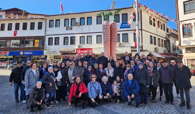 Ankara’da ücretsiz kent gezileri sürüyor! Başkentliler tarihi rotaları keşfediyor