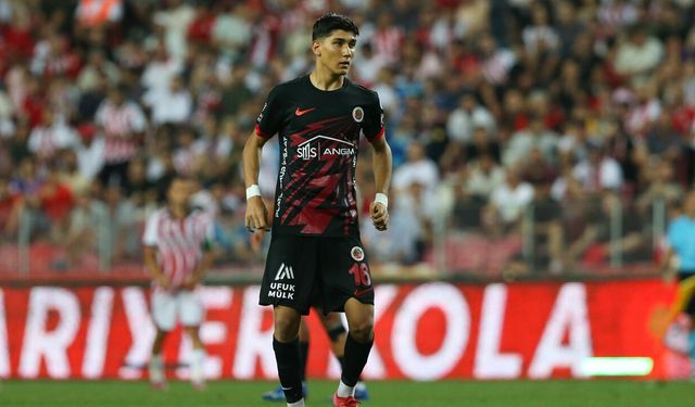15 yaşında Süper Lig’i salladı! Türk futbolunun konuştuğu isim oldu