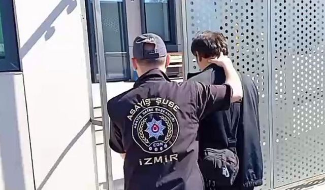 İzmir’de kaçamadı: 58 yıl cezası bulunan firari yakalandı!