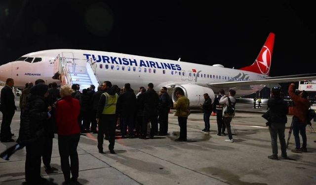 Alıkonulan Küresel Sumud Filosu aktivistleri İstanbul'da!