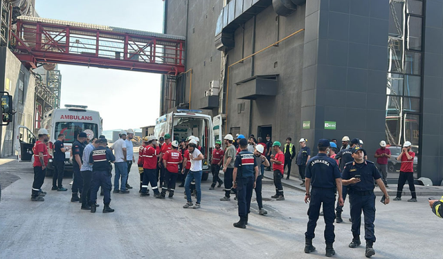 Bilecik'te çelik fabrikasında korkutan patlama: Yaralı işçiler var!