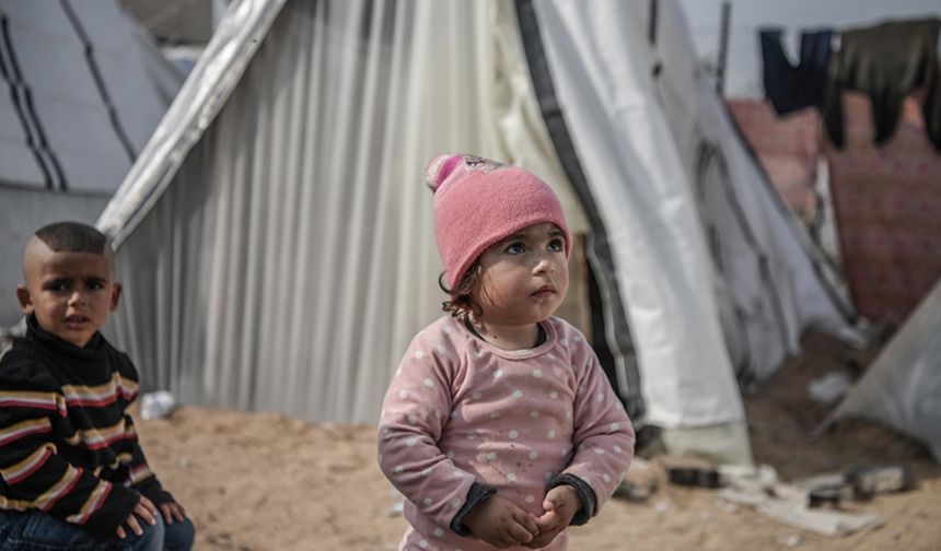 Gazze'de 21 kişi soğuktan hayatını kaybetti: 18'i çocuk