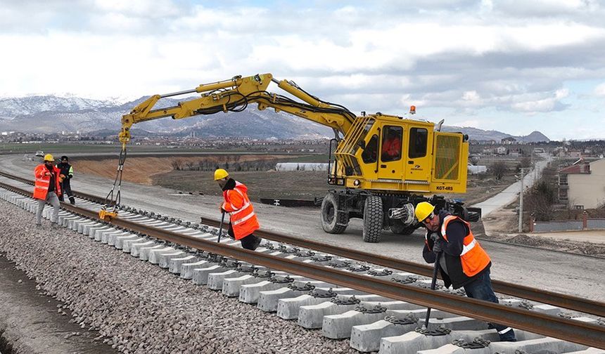 Ankara–İzmir Hızlı Tren Hattı’nda çalışmalar aralıksız sürüyor