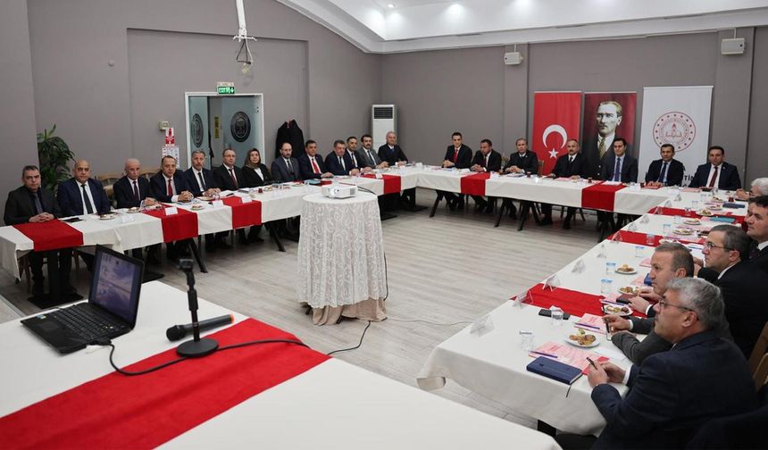 Ankara’nın 25 ilçe müdürü toplantıda: Eğitim dönemi masaya yatırıldı