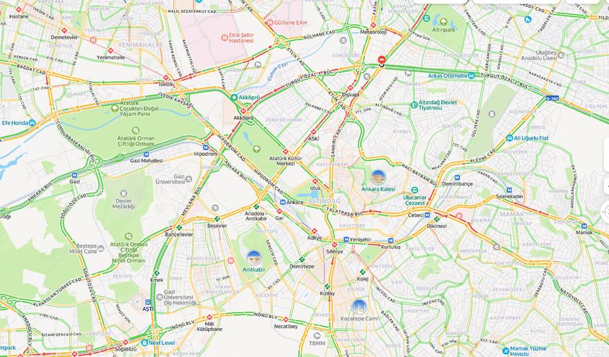 Ankara’da trafik felç: Turgut Özal Bulvarı, İstanbul Yolu ve Konya Yolu zor ilerliyor