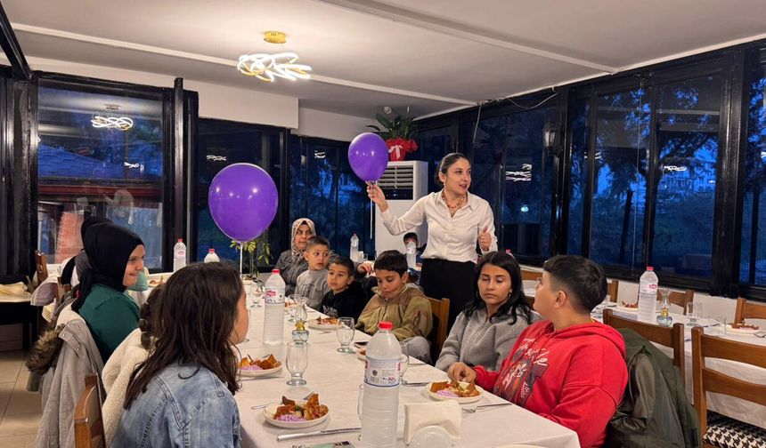 Ülkem Okuyor Derneği bayram sofrasında buluştu: Deprem bölgesine umut oluyorlar