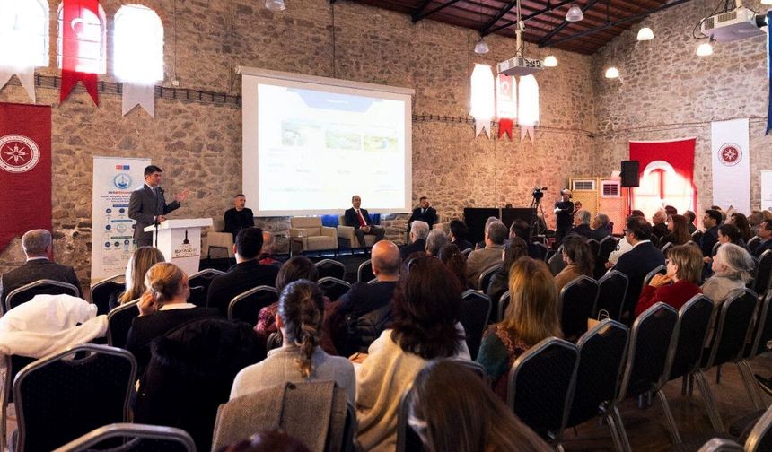 İzmir’de su krizi masaya yatırıldı: “Yeraltı suları ve tuzlanma büyük risk”