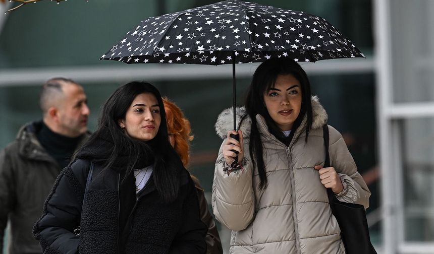 TÜİK açıkladı: Türkiye’de kadın istihdamı erkeklerin yarısında kaldı