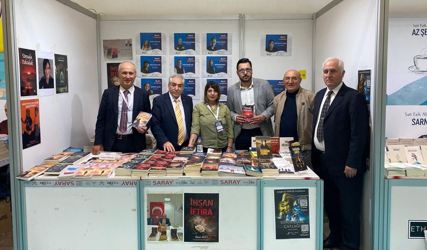 Önal Akademi ve Türk Havadis temsilcileri Ankara Kitap Fuarı'nı ziyaret etti