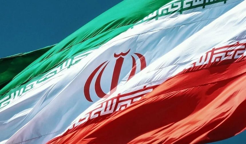 İran’da eğitimde kritik adım: Tüm okullar uzaktan eğitime geçiyor