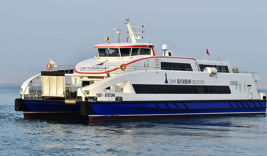 İzmir’de 19 Mayıs’ta toplu ulaşım nasıl olacak? Sefer saatleri değişti mi?