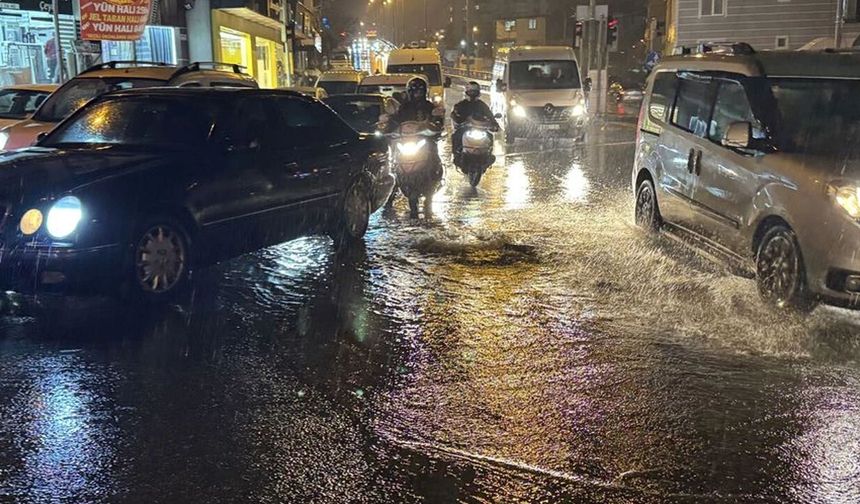 Meteoroloji alarm verdi: Sağanak ve fırtına Türkiye’yi vuracak!