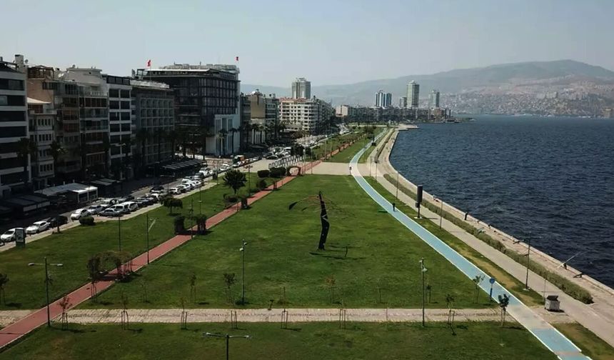 İzmir’de yeşil dönüşüm hamlesi! Parklar ve sahil alanları yenileniyor