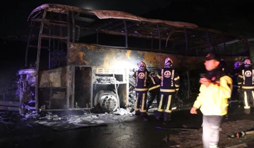 Denizli'de facia! Yolcu otobüsü alev aldı: 8 kişi hayatını kaybetti