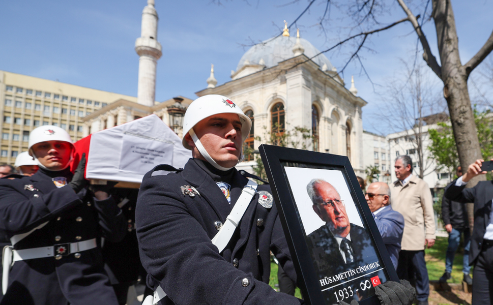 Hüsamettin Cindoruk son yolculuğuna uğurlandı