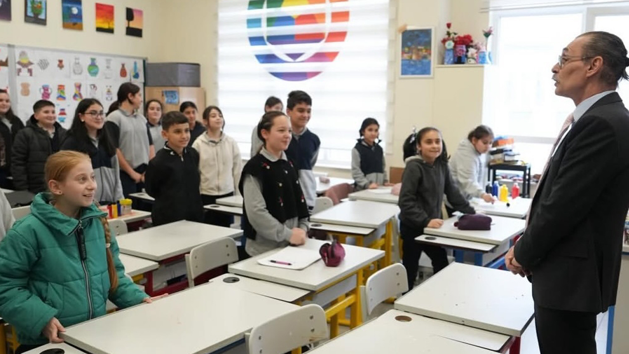 Etimesgut Belediye Başkanımız Sayın Erdal Beşikçioğlu’nun Şehit Adil Erdoğan Ortaokulu Ile Şehit (2)