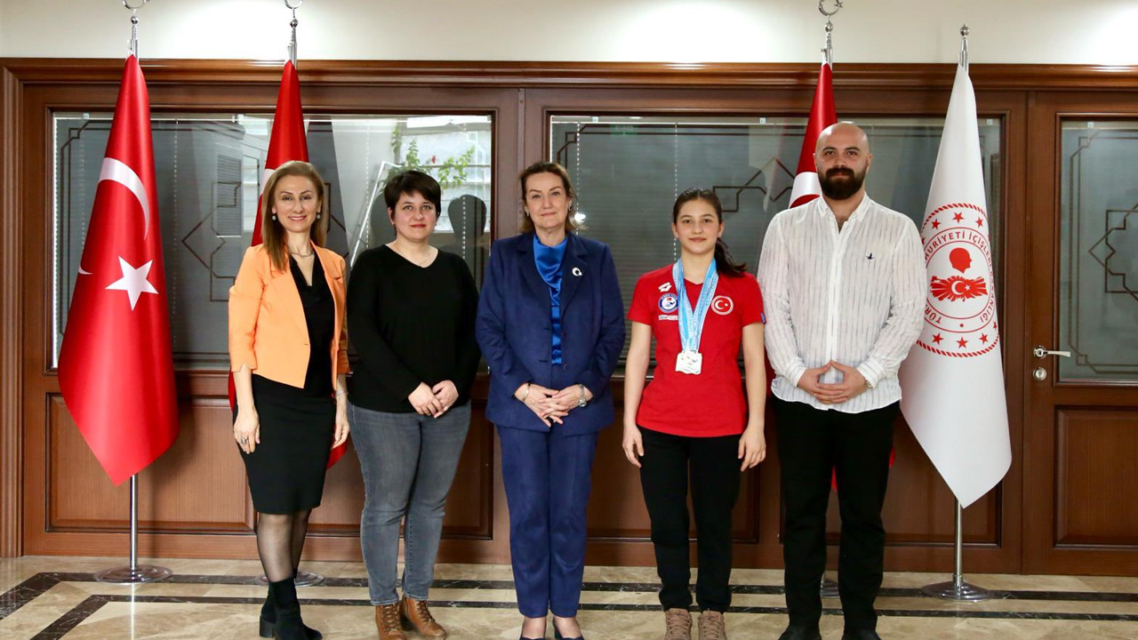 Etimesgut Kaymakamlık Şampiyon