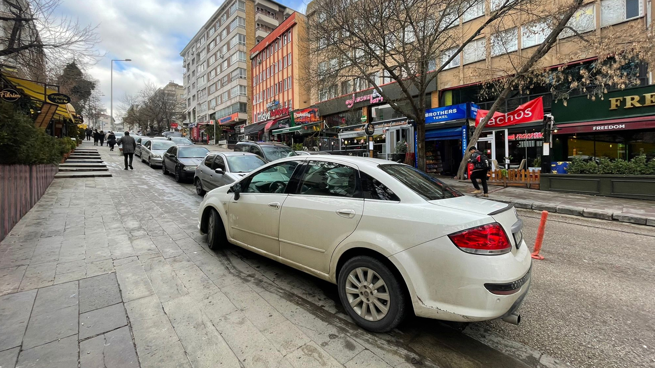 Kaldırım Üstü Park
