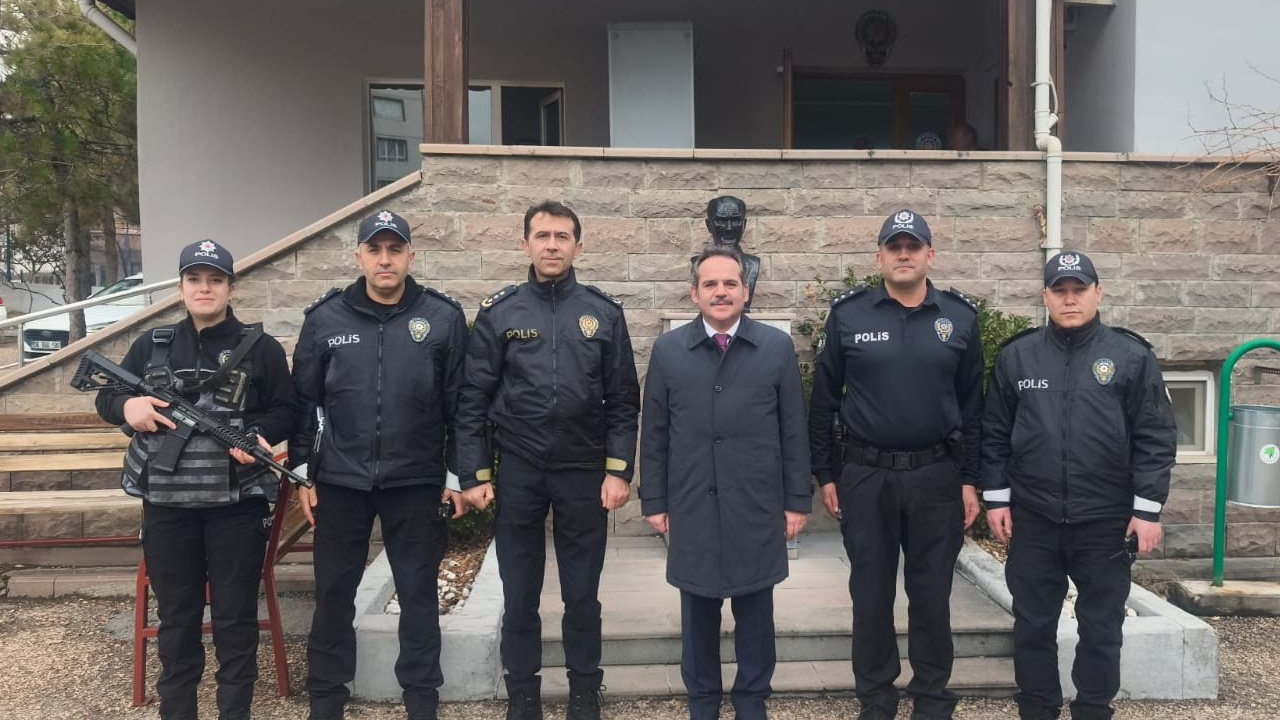 Mamak Kaymakam Polis-1