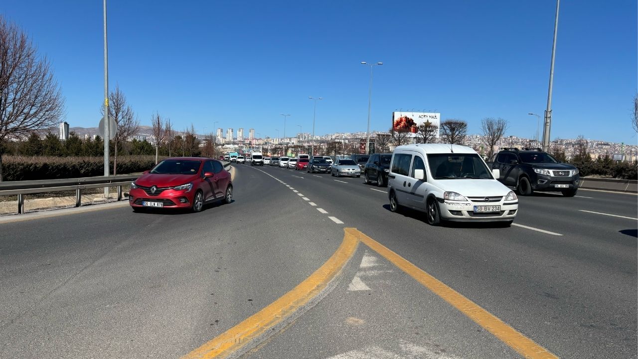 Ankara’da Kaza Emniyet Kemeri Sürücüyü Kurtardı Haber Içi