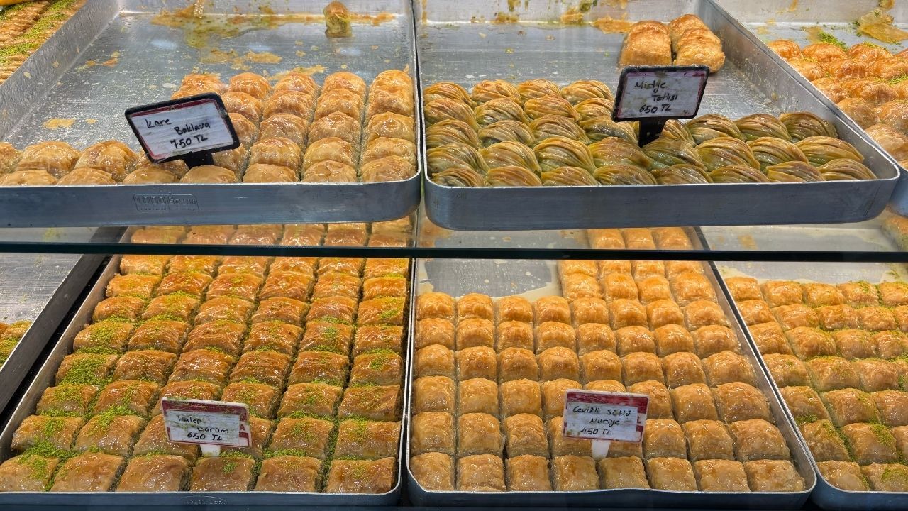 Baklava Alırken Iki Kere Düşünün Midenizi Delebilir! Haber Içi