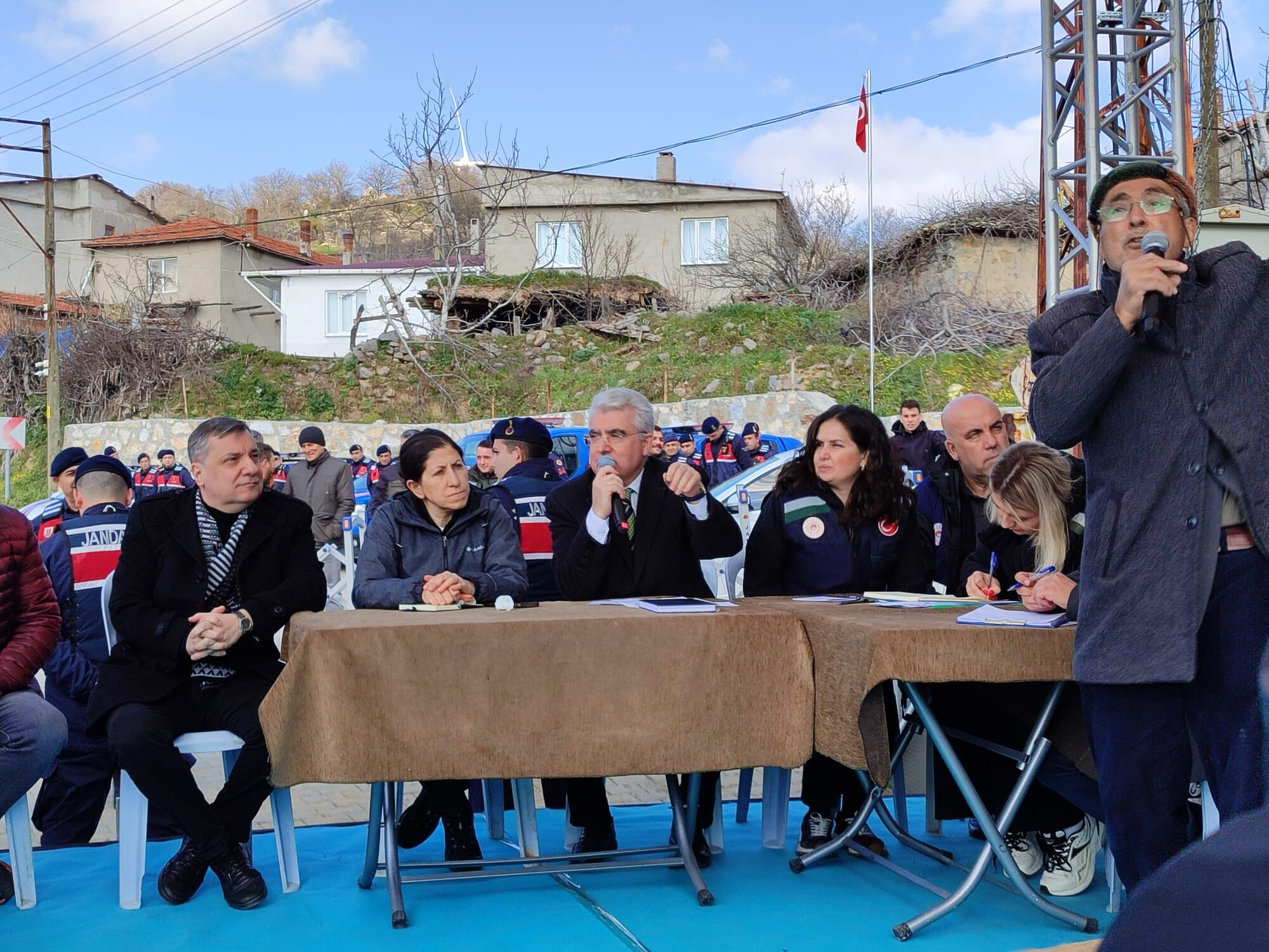 Bayrami̇ç Kuşçayir Köyü Çed Halkin Katilimi Toplantisi (3)