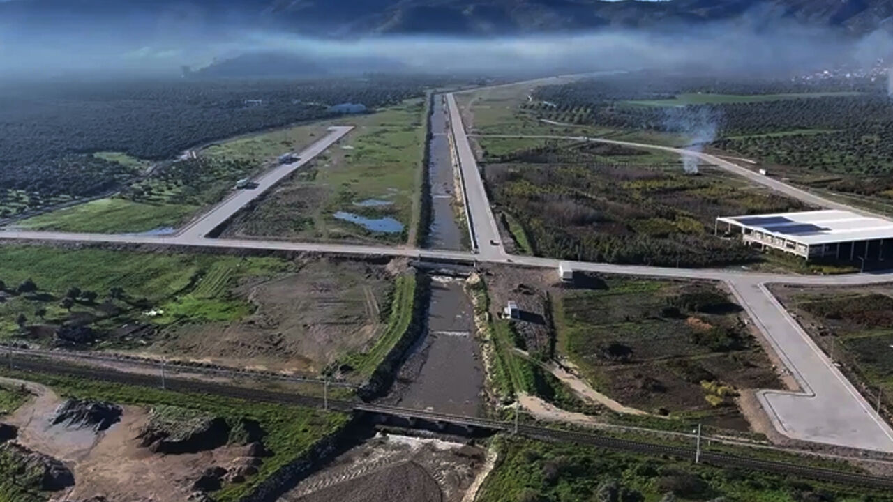 İzmir’de dev tarım yatırımı tamamlandı! 409 milyonluk proje binlerce kişiye iş sağlayacak