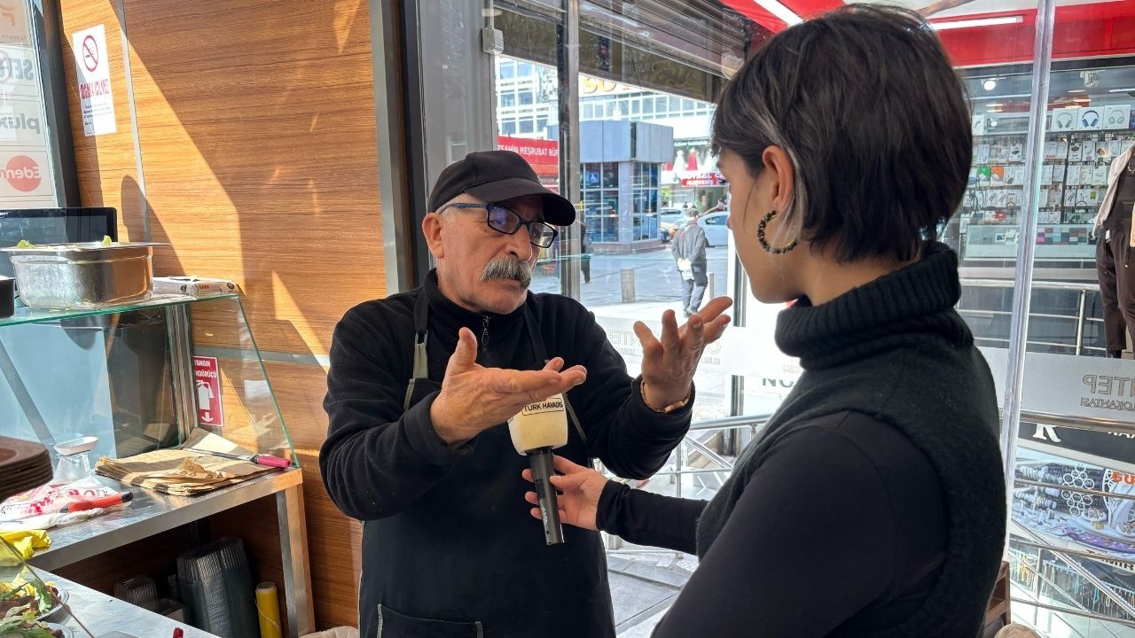 “Kızılay’ın Pala Dayı’sı ‘Çiğ Köftede Katkı Yok, İkram Çok’” Haber Içi 2