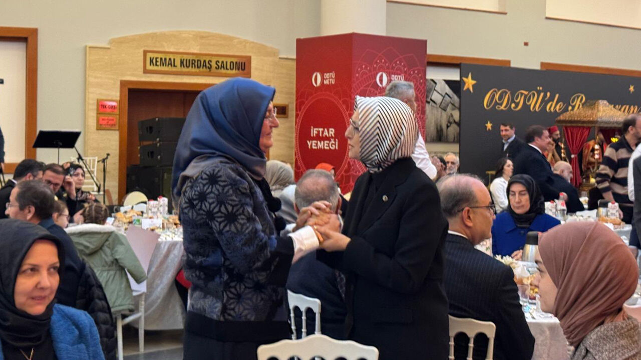 Odtü Iftar Yemeği Ak Parti Vekil