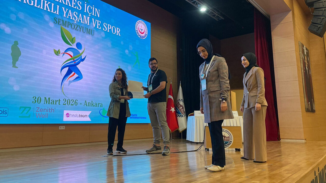 Önal Akademi Plaket