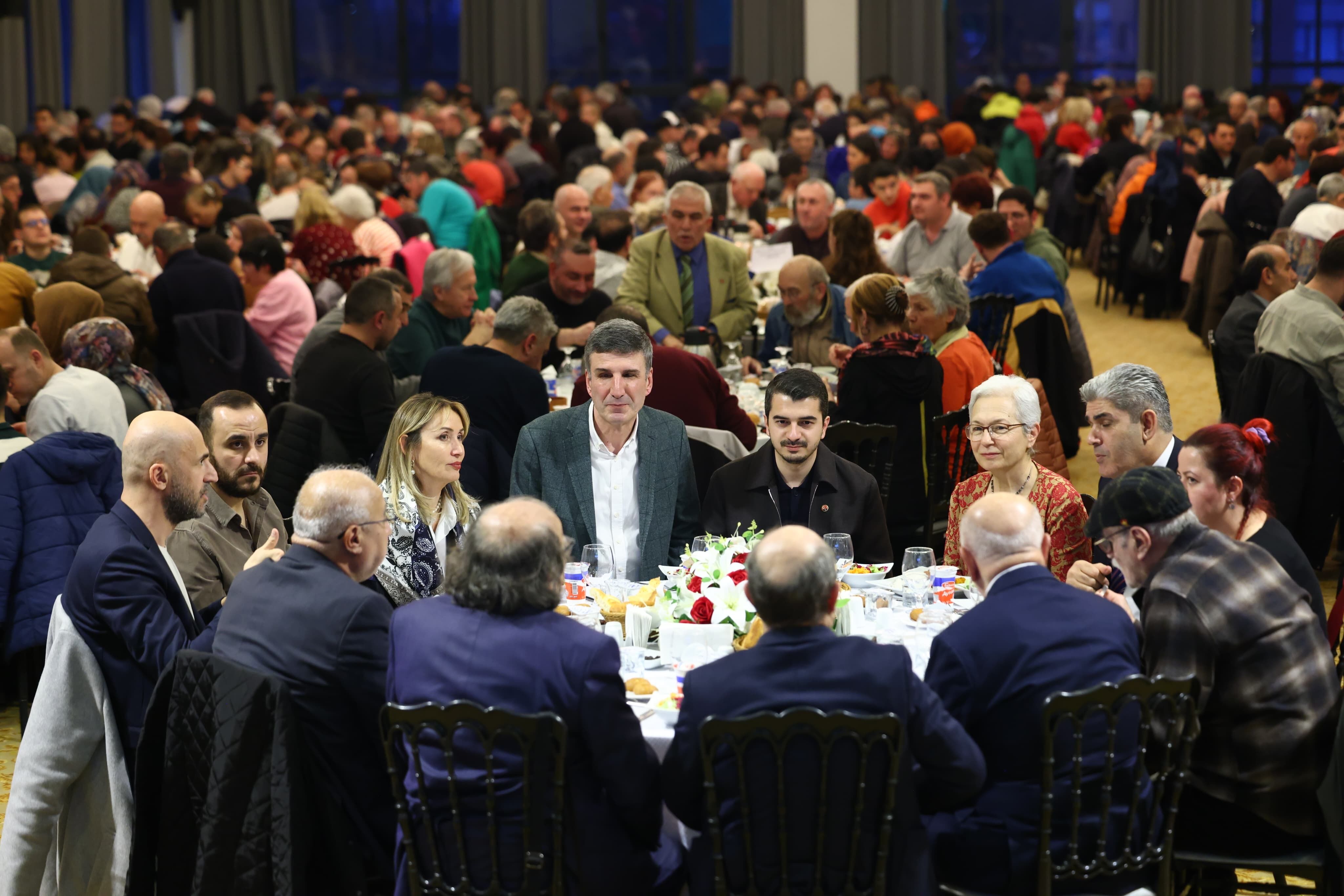 Sosyal Yardım Engelli Stk İftar (4)