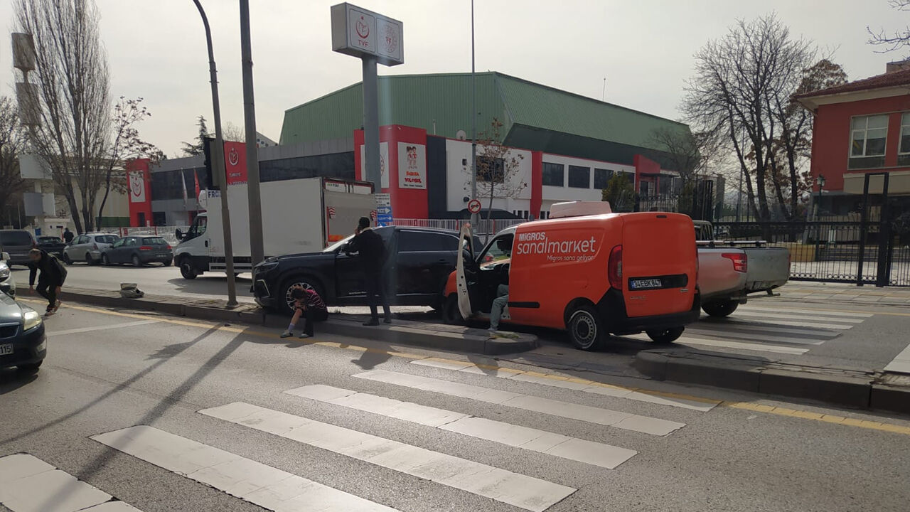 Togg Kaza Ankara Talatpaşa Bulvarı1