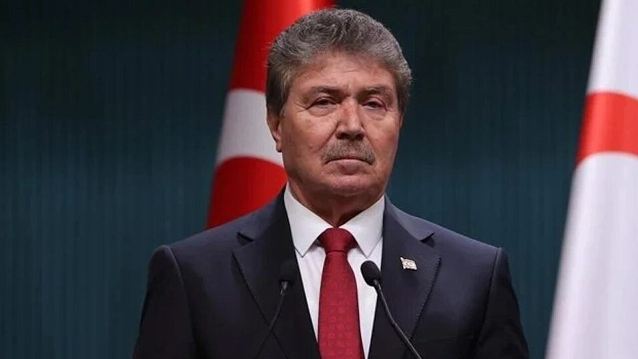 Ünal Üstel Kktc Başbakanı