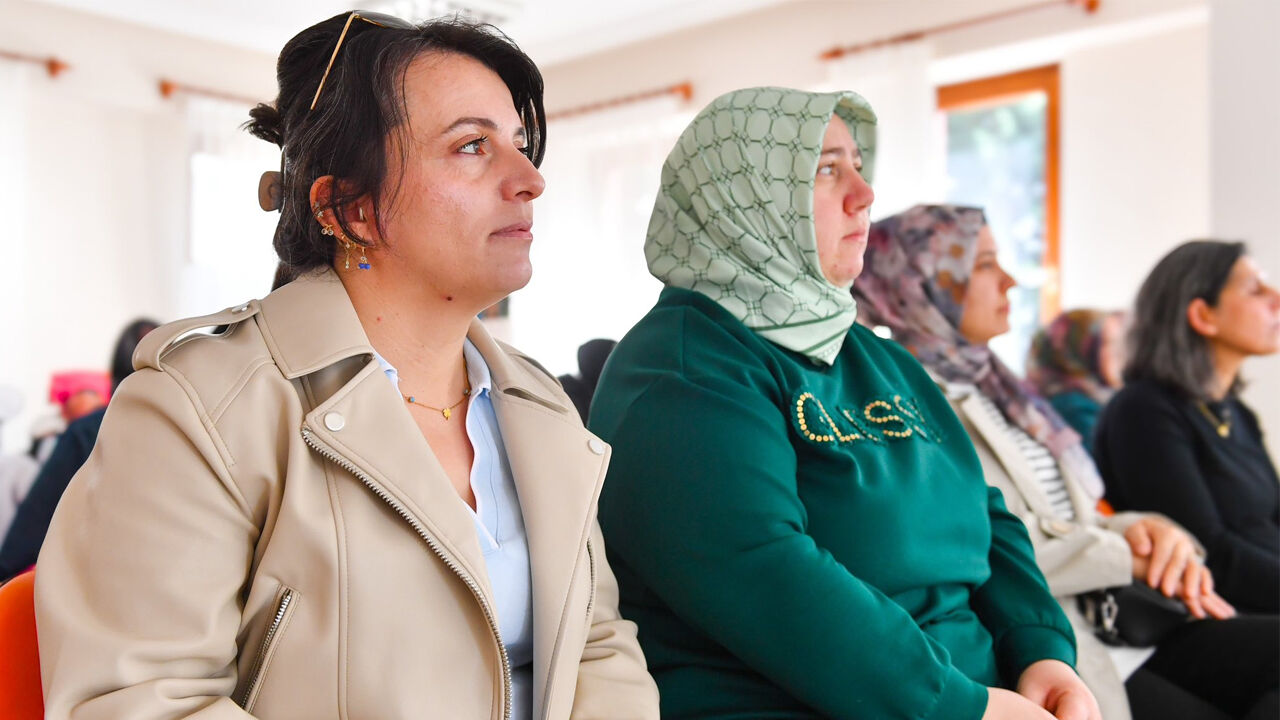 Altindağ Kadin Semi̇ner