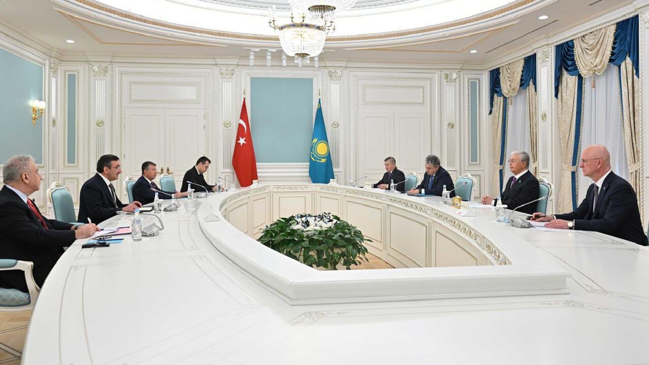 Tokayev Yılmaz Toplantı