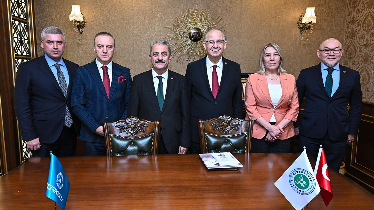 Türksoy Kocaeli̇ Üni̇versi̇tesi̇ Protokol