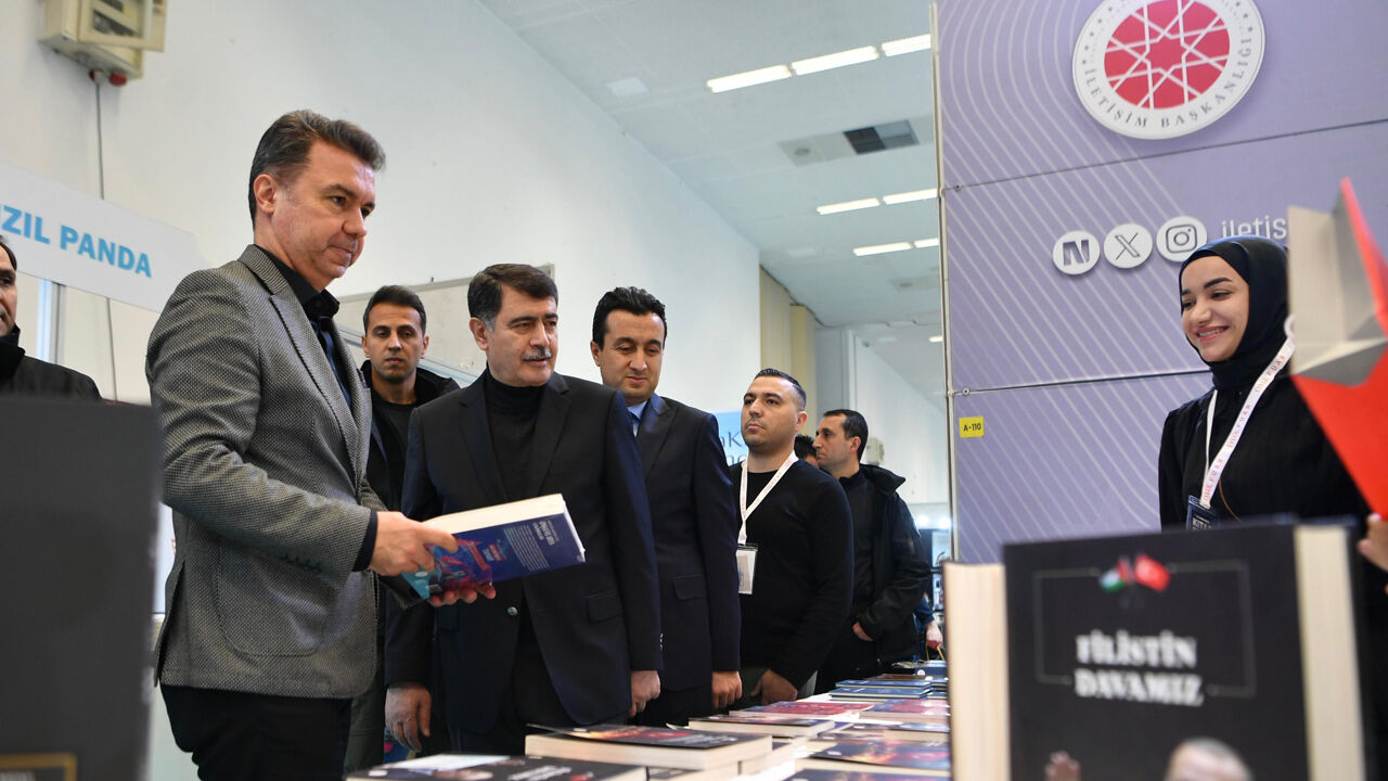 Vasip Şahin Kitap Fuarı